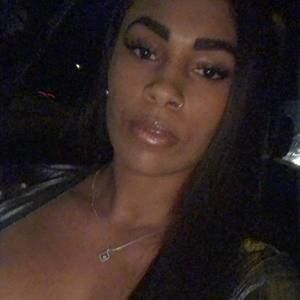 Meet your Posher, Nikki